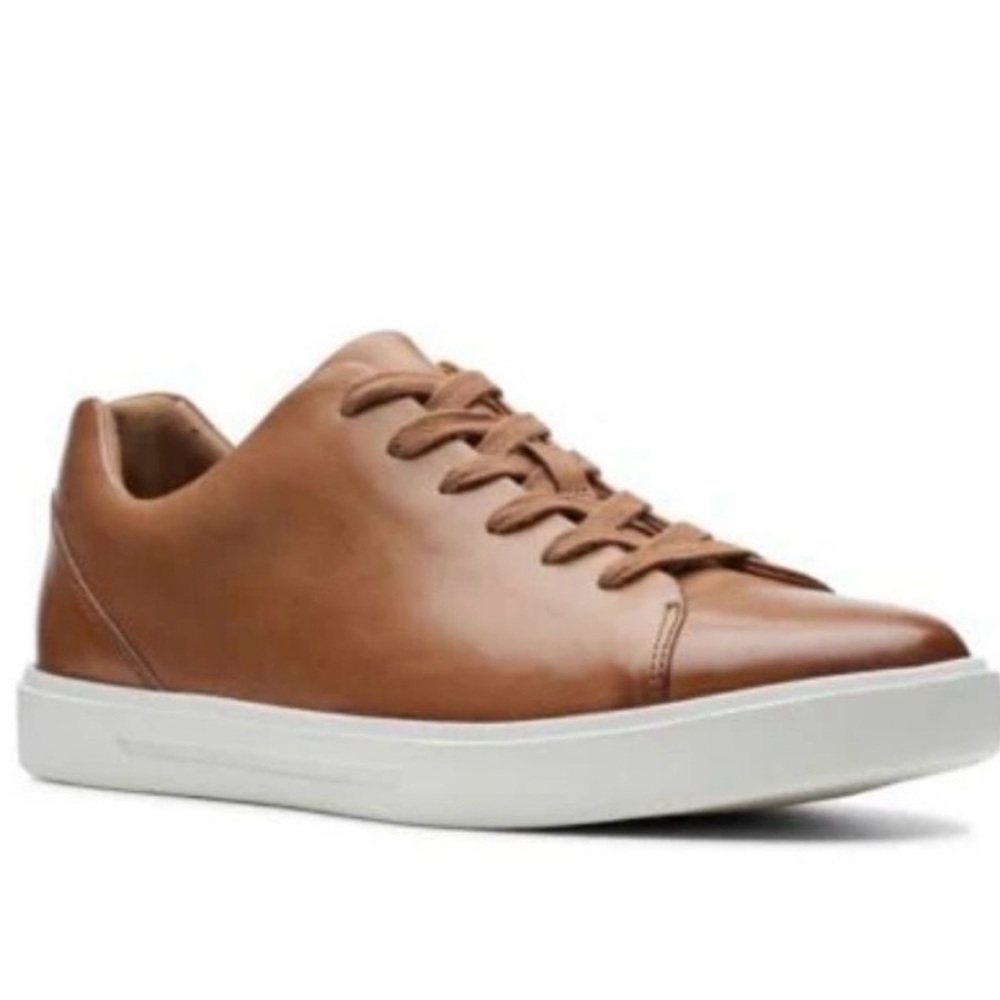 Clark’s UnCosta Tan Leather Sneakers